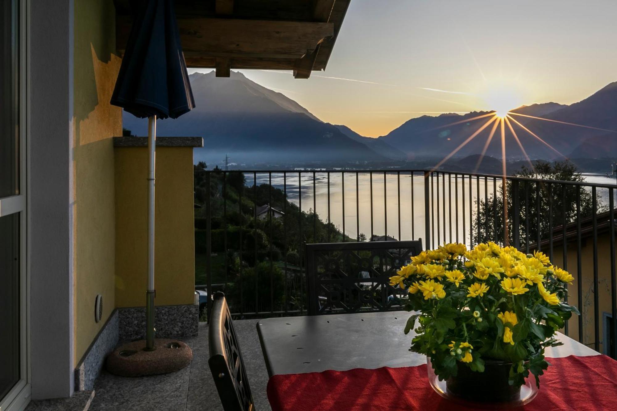 La Collina Degli Ulivi Apartment Vercana Exterior photo